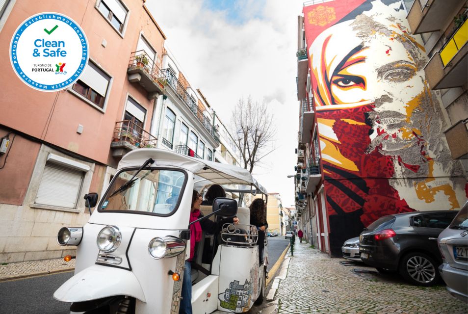 Lisbon: Street Art TukTuk Tour - Baixa de Lisboa start: quick orientation before the hills