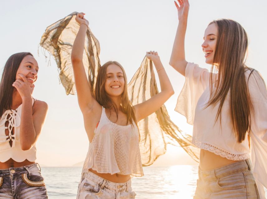 Lisbon: Sunset Boat Party Cruise with DJ and Open Bar - Who this Lisbon boat party suits best