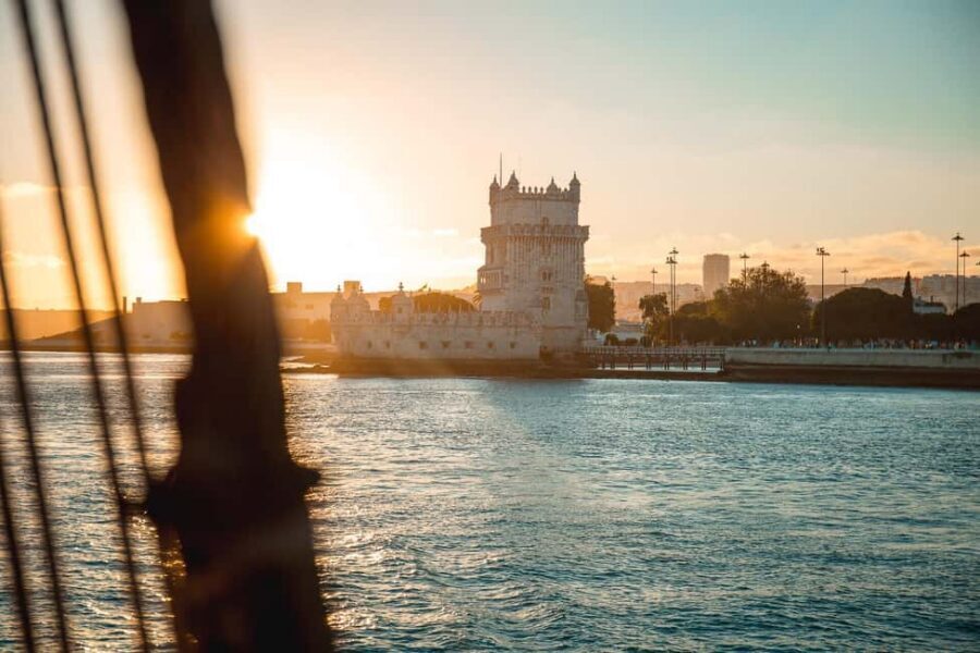 Lisbon: Sunset Boat Party with Live DJ and Night Club Entry - Music, mood, and who this tour fits best