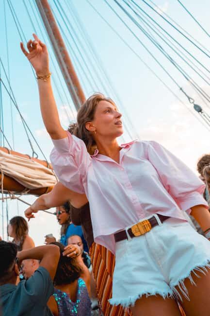 Lisbon: Sunset Boat Party with Live DJ and Night Club Entry - Why a Tagus sunset party beats the usual rooftop plan