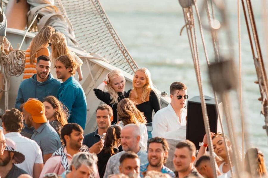 Lisbon: Sunset Boat Party with Live DJ and Night Club Entry - Stop 4: Cais do Sodré finish, then straight into club time