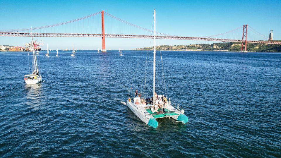 Lisbon: Sunset Catamaran Boat Tour with Music and Drinks - What you’ll actually see: Cristo Rei to the Belém waterfront