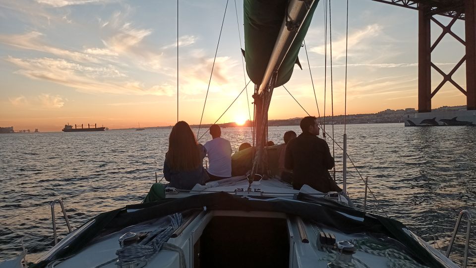 Lisbon: Sunset Cruise on The Tagus River with Welcome Drink - Why this Tagus River sunset cruise is worth your time