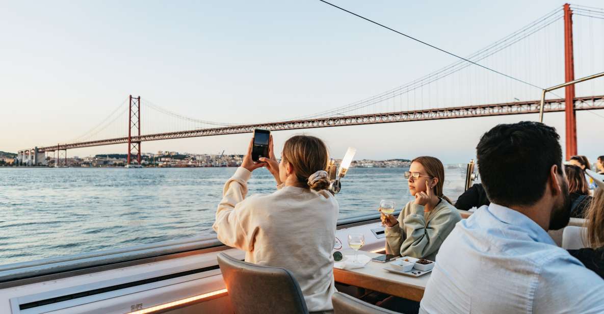 Lisbon: Sunset Cruise with Welcome Drink and Snacks - Two Decks, Real Viewing: Picking Your Seat Before You Board