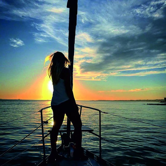 Lisbon: Sunset Sailing Cruise with Wine - Sunset Sail on the Tagus: why this is a smart Lisbon first-night plan