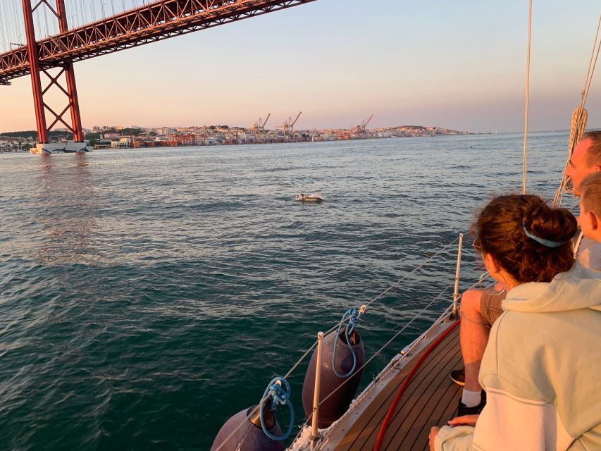 Lisbon: Sunset Sailing Cruise with Wine - A few smart ways to plan your night for the best sunset