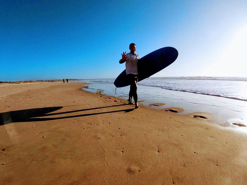 Lisbon Surf Experience - Atlantic surf south of Lisbon: what makes it worth your time