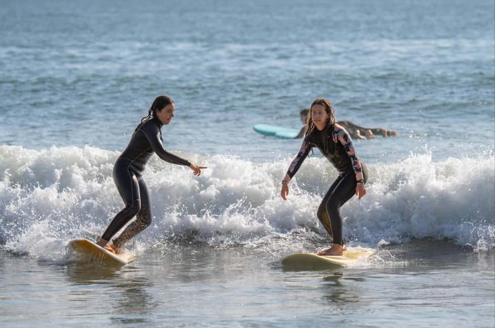 Lisbon Surf Guide - Surf class & Pick Up - How the 3-hour Lisbon surf lesson works (pickup to drop-off)