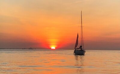 Lisbon: Tagus River Cruise, Morning, Day, Sunset, or Night - From Belém dock to open water: how the cruise actually feels