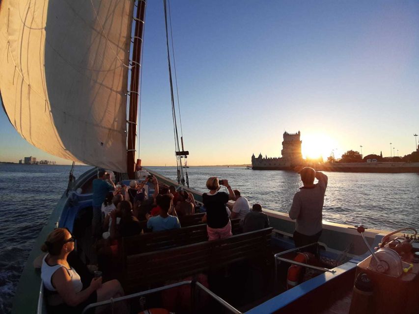 Lisbon: Tagus River Sunset Cruise in a Traditional Vessel - Timing and weather: how to dress for a windy Tagus