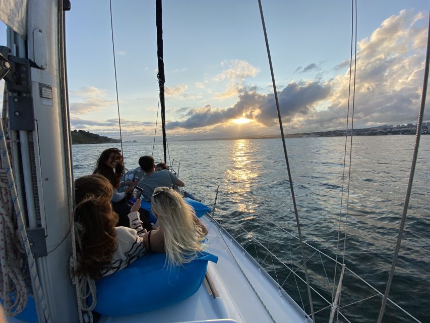 Lisbon: Tagus River Sunset Cruise with Drinks - Cacilhas and the Christ the King angle: spotting Lisbon’s height