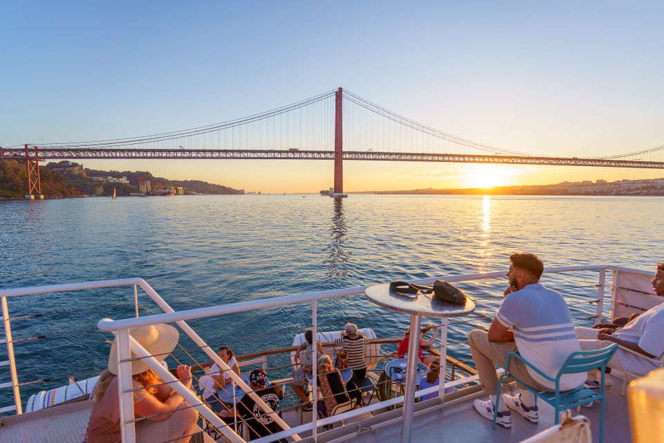 Lisbon: Tagus River Sunset Tour with Snacks and Drink - Audio Guide and Headphones: How to Make the Sights Stick