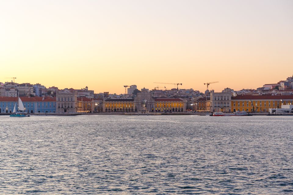 Lisbon: Tagus River Sunset Tour with Snacks and Drink - Where You Board at Estação Fluvial Sul e Sueste (Blue Cruises Counter 3)
