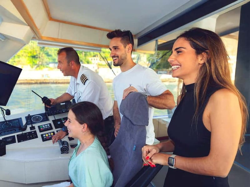 Lisbon: Tejo River Sightseeing Cruise - On-board comfort: Wi‑Fi, restroom, and the food-and-drink reality