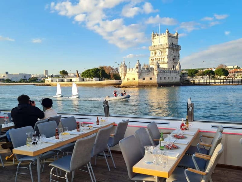 Lisbon: Tejo River Sightseeing Cruise - Audio guide expectations: useful, but not the same as a guide