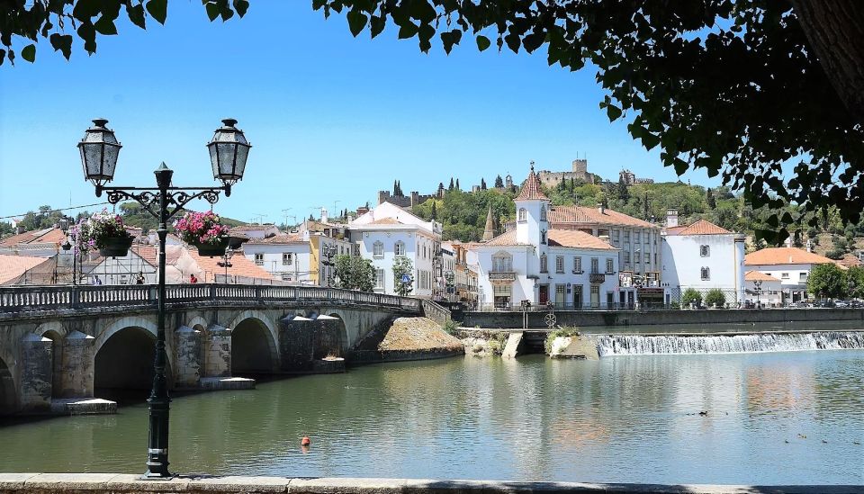 Lisbon: Tomar and Almourol Knights Templar Tour - Logistics that affect your comfort: van time, group size, and footwear
