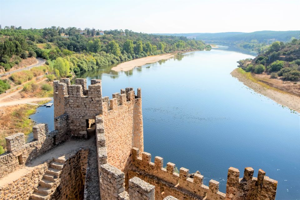 Lisbon: Tomar and Almourol Knights Templar Tour - Pegões Aqueduct: a quick photo stop with a big purpose