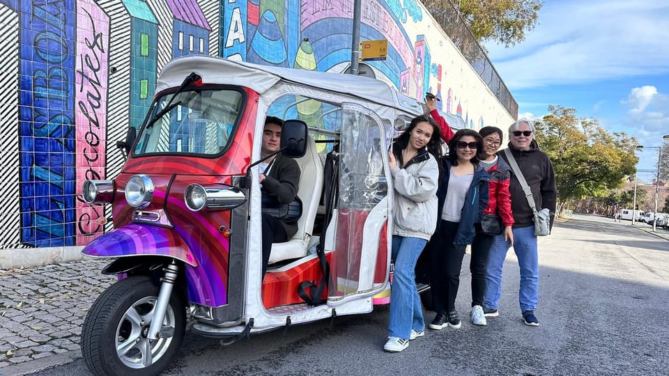 Lisbon Tour With Tuktuk - Lisbon Cathedral, Portas do Sol, and the Castelo-area churches