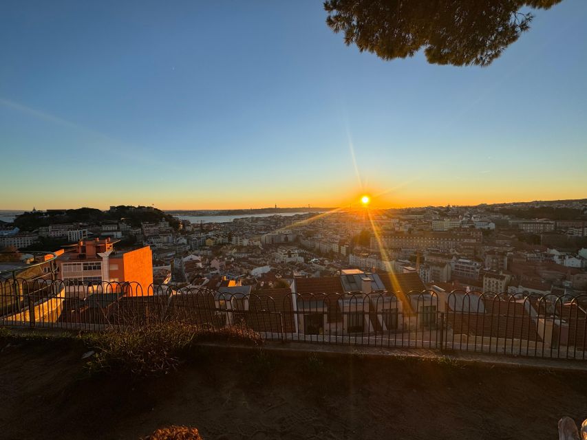 Lisbon: Tuk Tuk with hotel pick up and the best of old city - Street art and local culture: how this tour adds Lisbon beyond the postcards