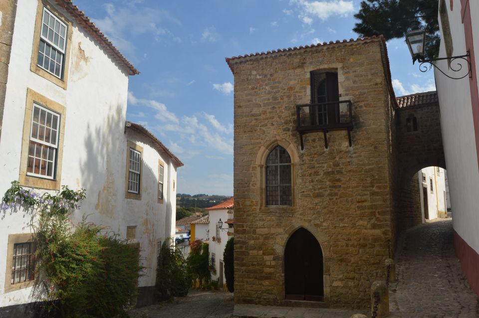 Óbidos: Medieval Tales & Secrets Spots Guided Walking Tour - The art trail: Josefa de Óbidos paintings and a pietá you’ll actually remember