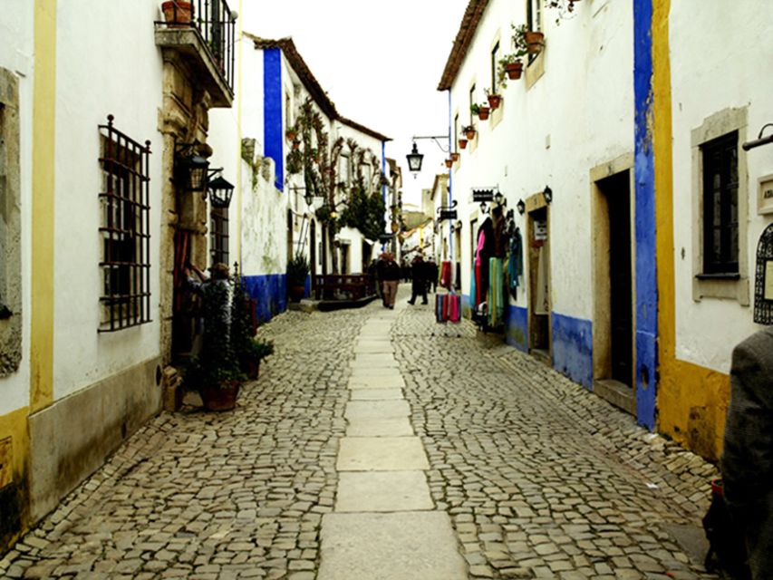 Óbidos, Nazaré & Alcobaça: Private Trip by Car - Should you book this Óbidos, Nazaré & Alcobaça private-car tour?