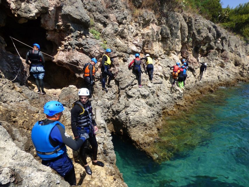 Portinho da Arrábida: Coasteering Boat Tour - Cliff jumps 1 to 10 metres: how to choose your comfort level