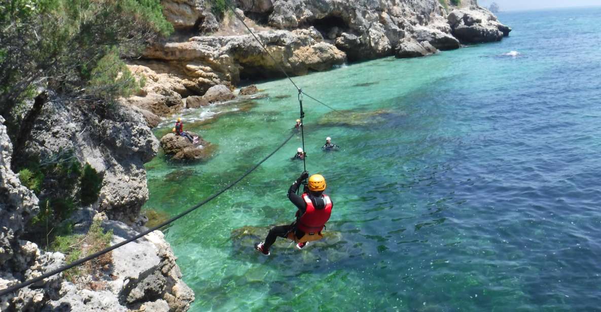 Portinho da Arrábida: Coasteering Boat Tour - The 800-metre route: cliffs, confined spaces, and constant movement