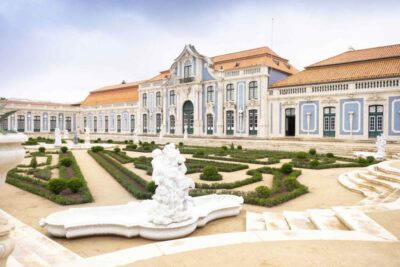 Queluz: National Palace and Gardens E-Ticket & Audio Guide - Entering Queluz at your own pace (and why that’s the point)