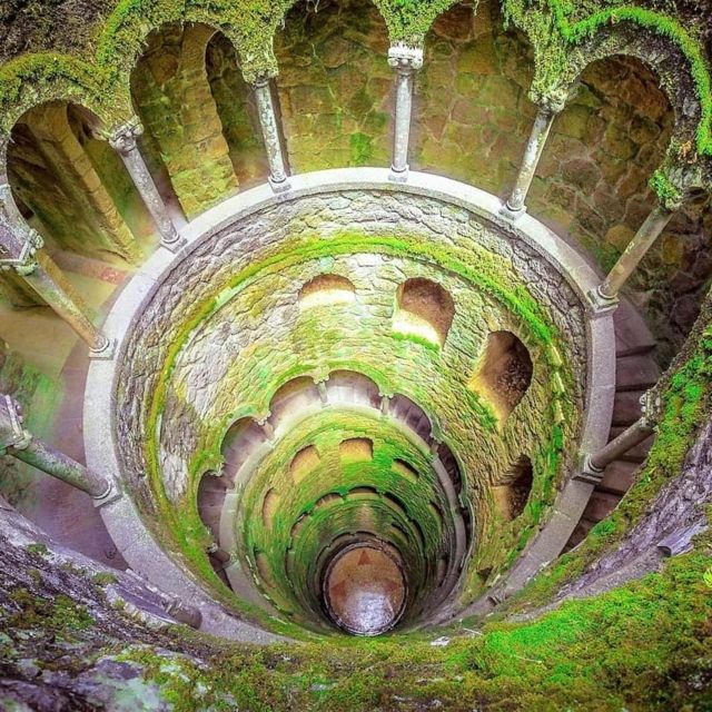 Quinta da Regaleira Skip-the-Ticket-Line Entry & Audioguide - Shoes, Slopes, and the One Thing You Should Not Rush
