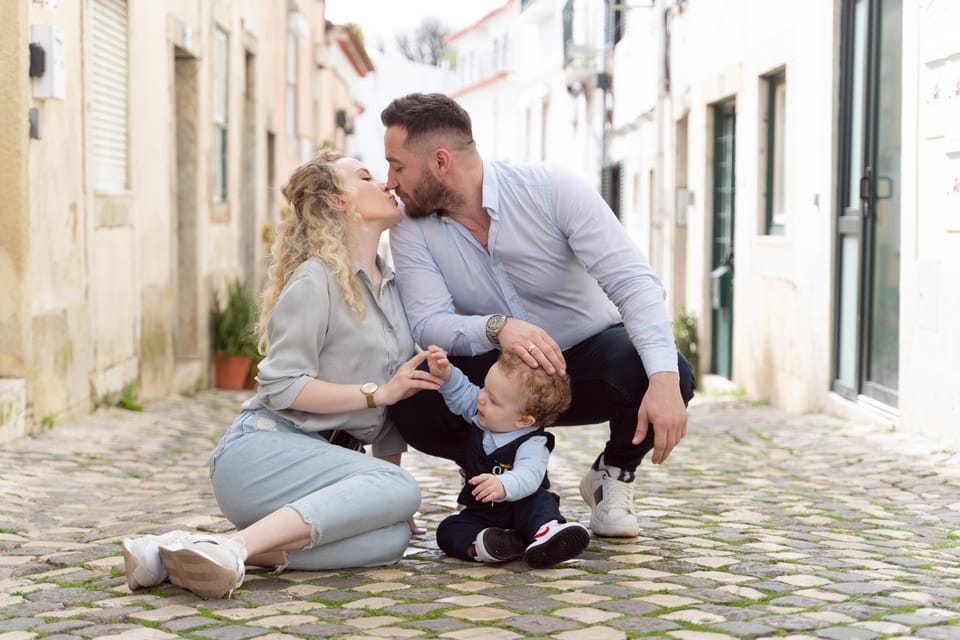 Romantic Photoshoot Experience for Couples in Lisbon - Why Alfama Turns a Photoshoot Into Real Lisbon
