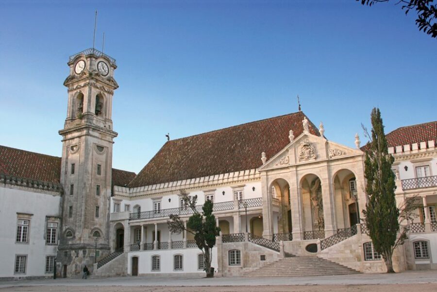 Sanctuary of Fátima and Coimbra City Tour - Lunch in Fátima and the rhythm of a pilgrimage town