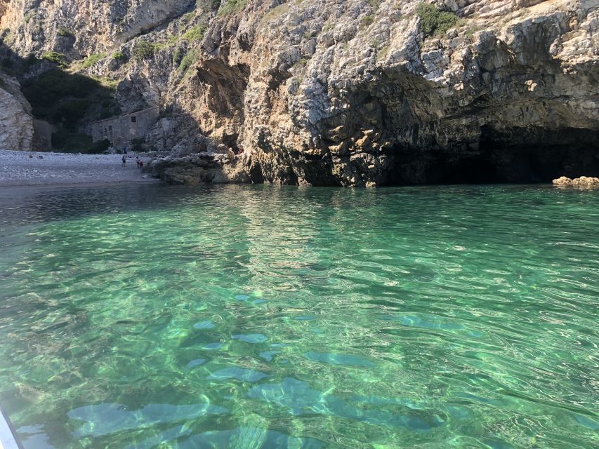 Sesimbra: Arrábida Beaches & Caves Boat Tour with Snorkeling - Ribeiro do Cavalo: the beach start that feels quietly remote