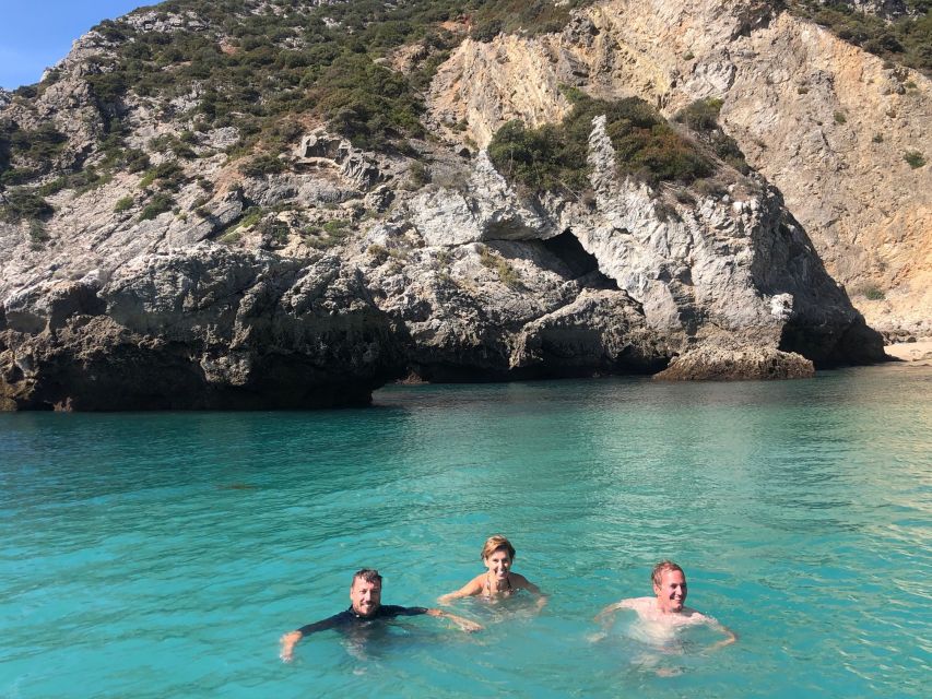 Sesimbra: Arrábida Beaches & Caves Boat Tour with Snorkeling - The whaling-bay stories and the fisherman history side of the trip