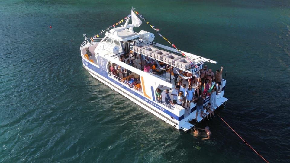 Sesimbra: Family Friendly Boat Sea Tour w/ Submarine Vision - Praia da Mijona and the quieter stretches of coastline