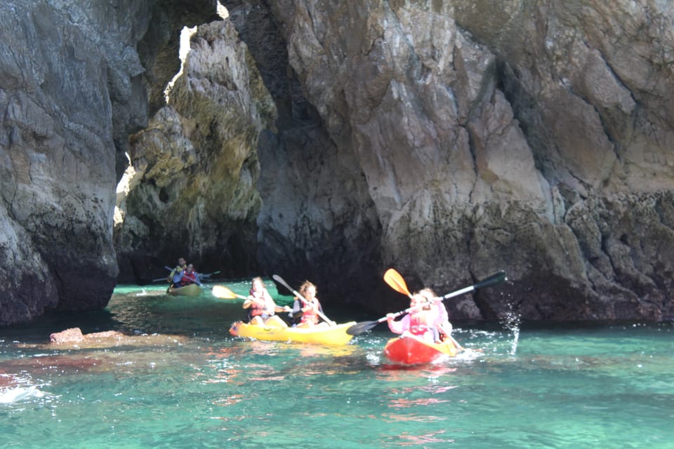Sesimbra: Ribeiro Cavalo Beach, Caves, & Arrábida Kayak Tour - What to bring: make the sun and sea less annoying