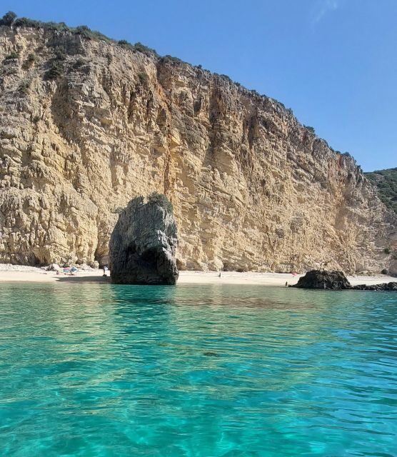 Sesimbra: Secret Bays and Beaches Boat Tour with Snorkeling - Snorkeling in Parque Marinho Professor Luiz Saldanha: what to expect