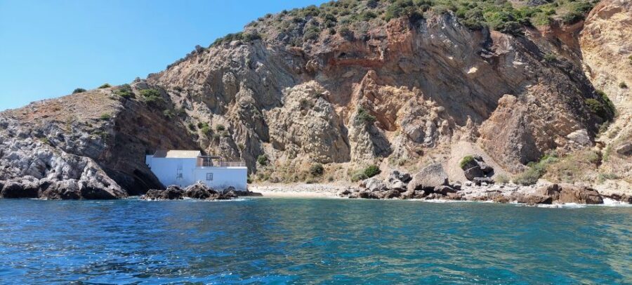 Sesimbra: Secret Bays and Beaches Boat Tour with Snorkeling - Should you book it or skip it?