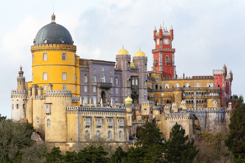Sintra and Cascais Full-Day Private Tour from Lisbon - Private Sintra and Cascais: What the Day Gets Right