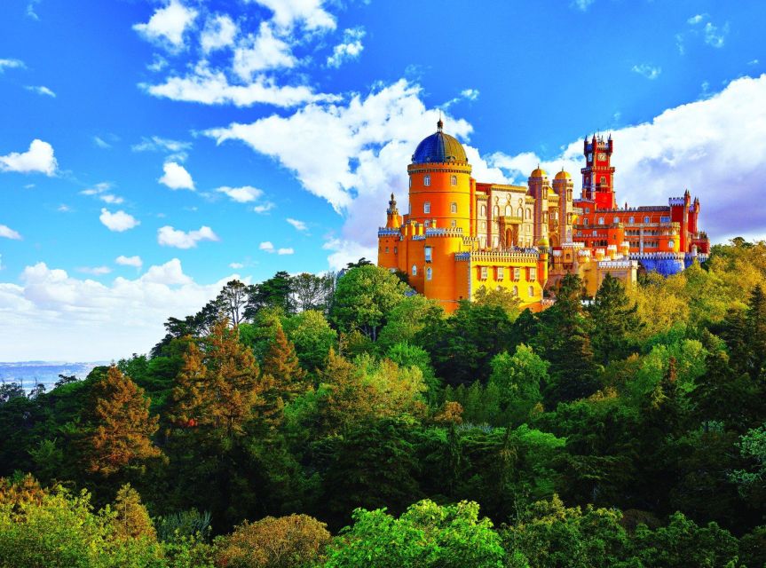 Sintra and Cascais: Full Day Tour - Cascais breaks the rhythm: coffee, shopping, and real sea air
