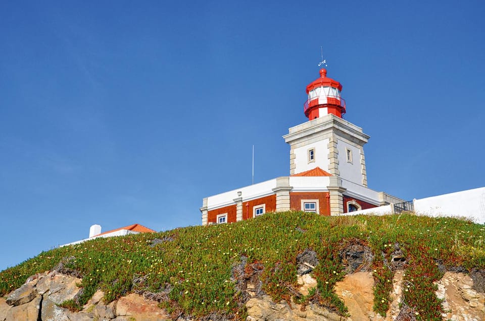 Sintra: Full-Day Deluxe Tour with Pena Palace ticket - Cabo da Roca: A 30-Minute Hit of the Atlantic at the Edge