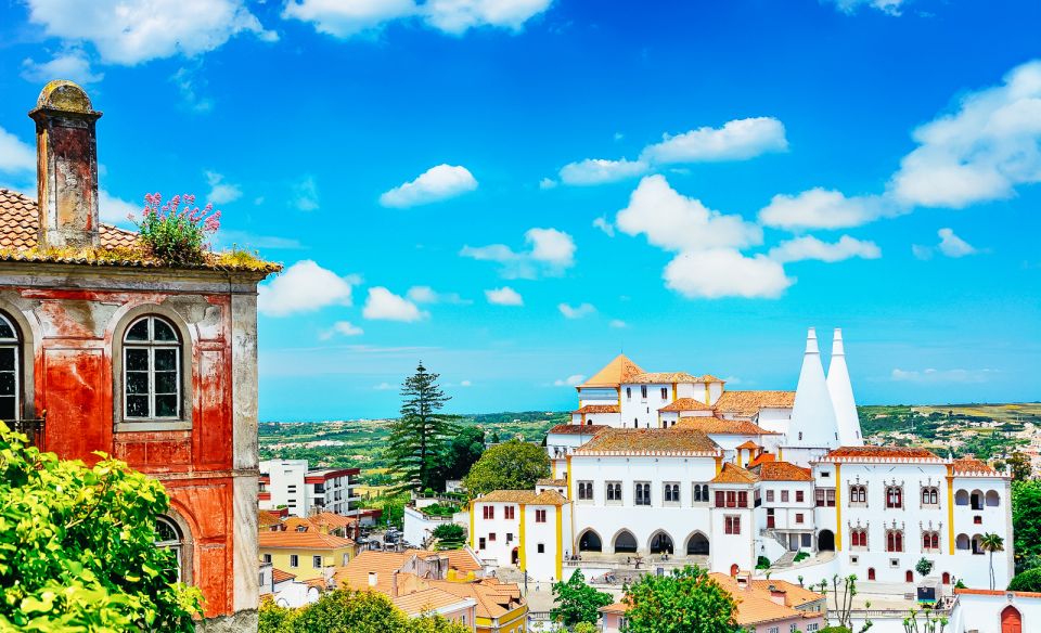 Sintra: Full-Day Private Monuments Tour from Lisbon - Moorish Castle: 8th- and 9th-century walls with real viewpoints